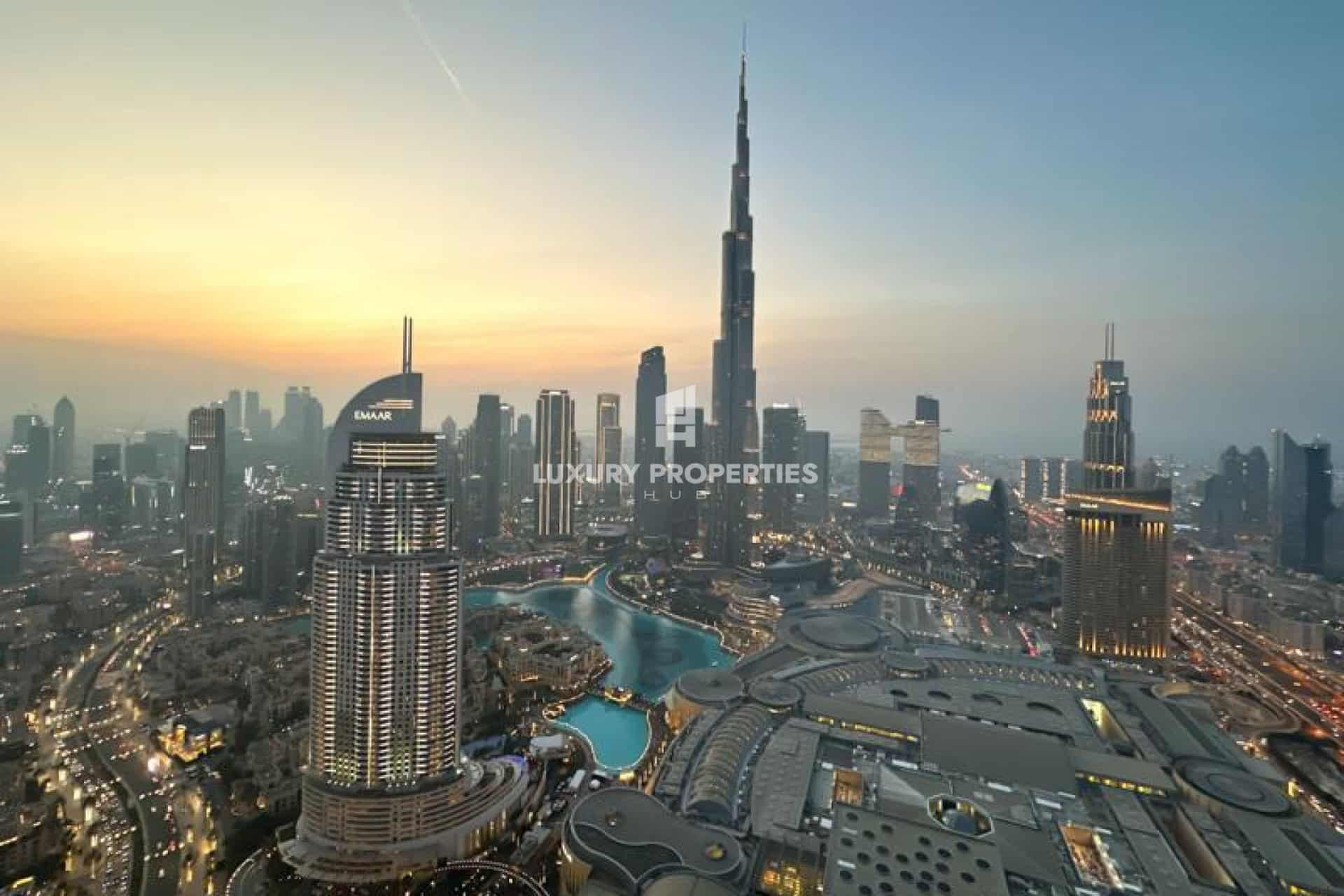 Luxurious Penthouse | Burj View | Vacant | 1 chq