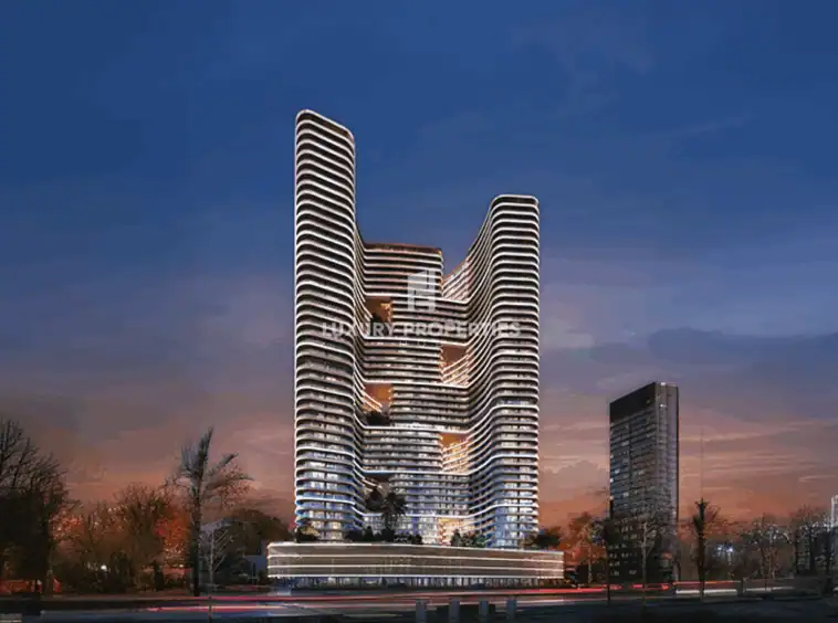 Pool View | Near Metro | Bright | Spacious