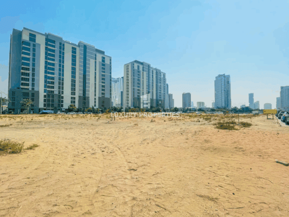 Easy Access | High ROI | Huge Plot