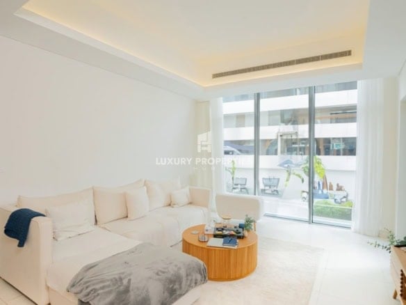 Vacant | Accepting Offers | Fully Furnished