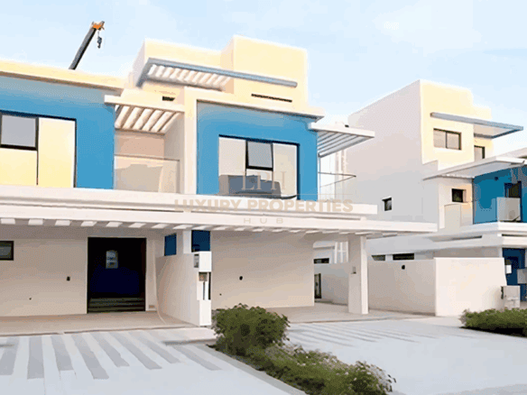 Single Row | Move In Soon | Brand New