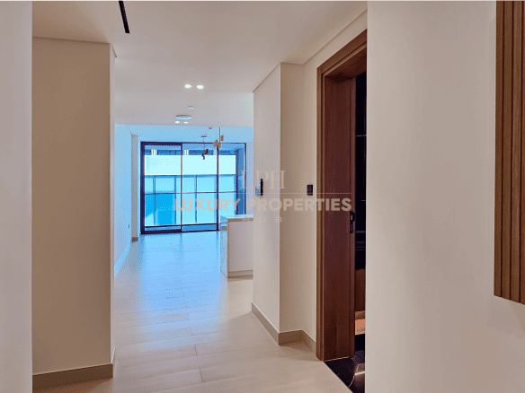 Ready to Move | Brand New | Spacious | Low Floor