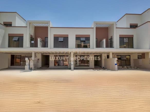 Beach Access | Modern Elegance | Lagoon Living