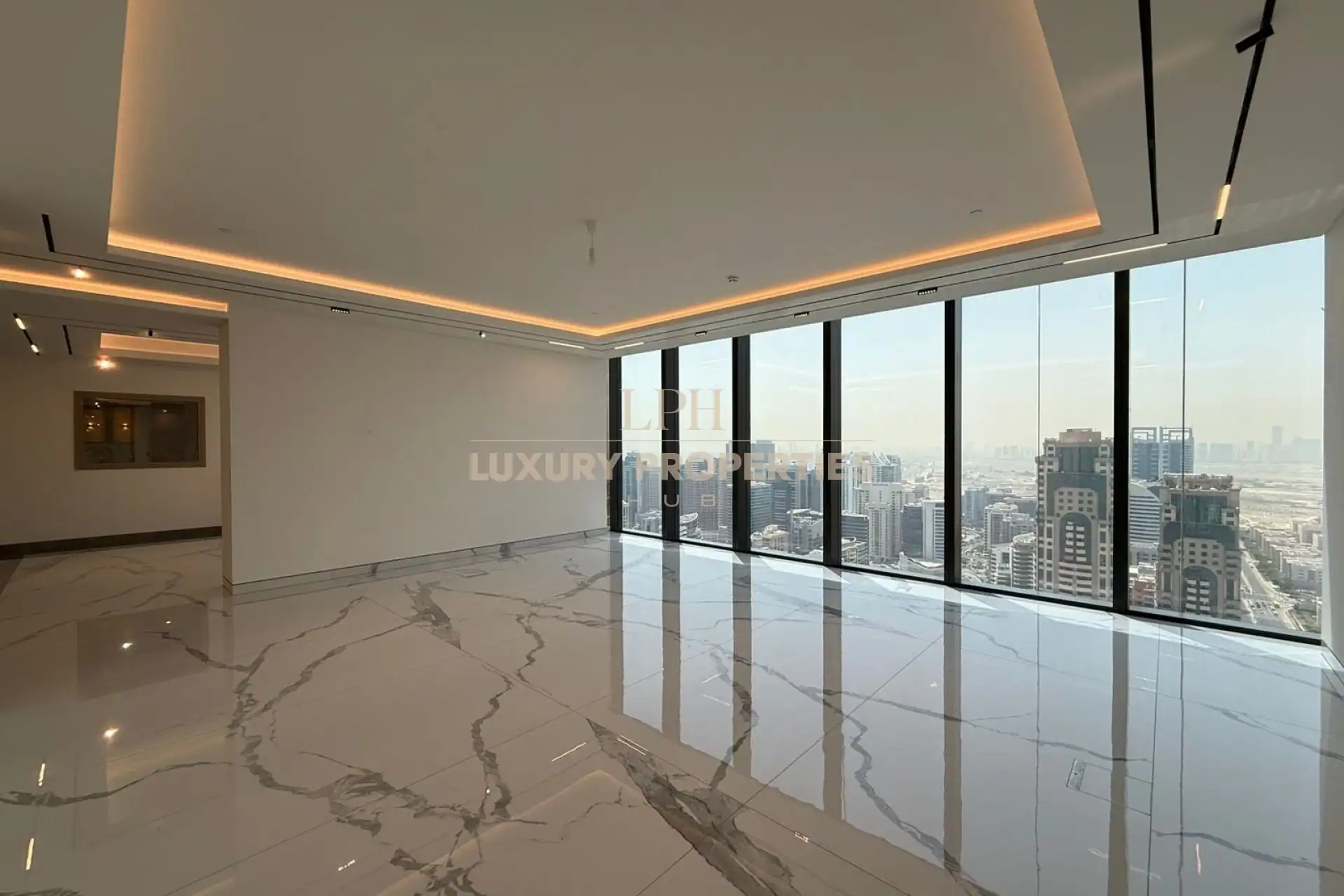 Spacious | Luxury Apartment | High Floor