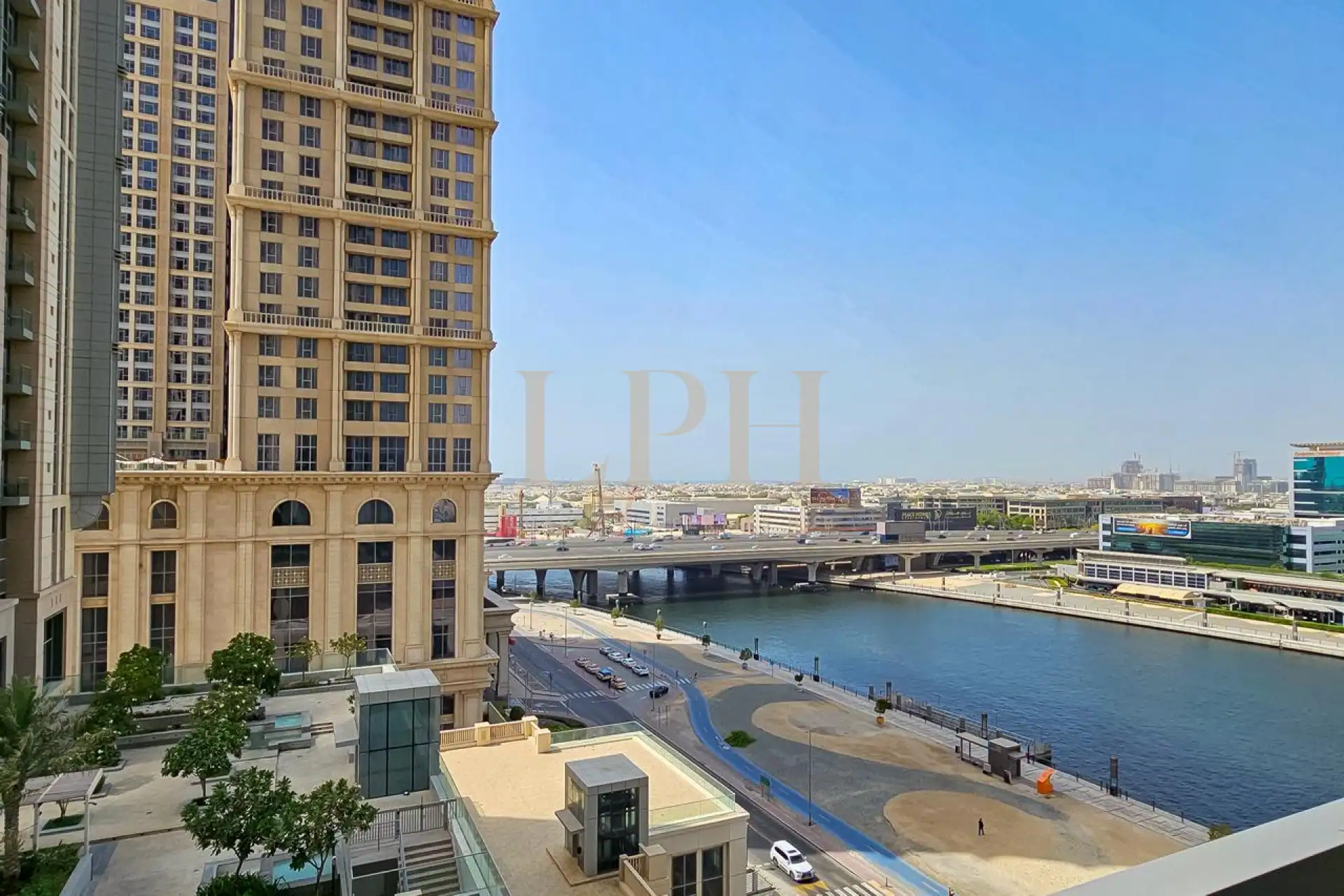 Well Maintained | Corner Unit | Canal and SZR view