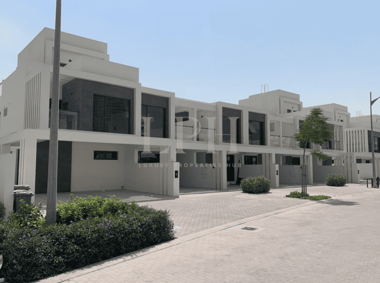 Luxury Family Living | Spacious | Golf Community