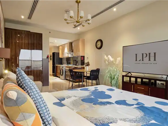 Vacant | Panoramic View | High ROI