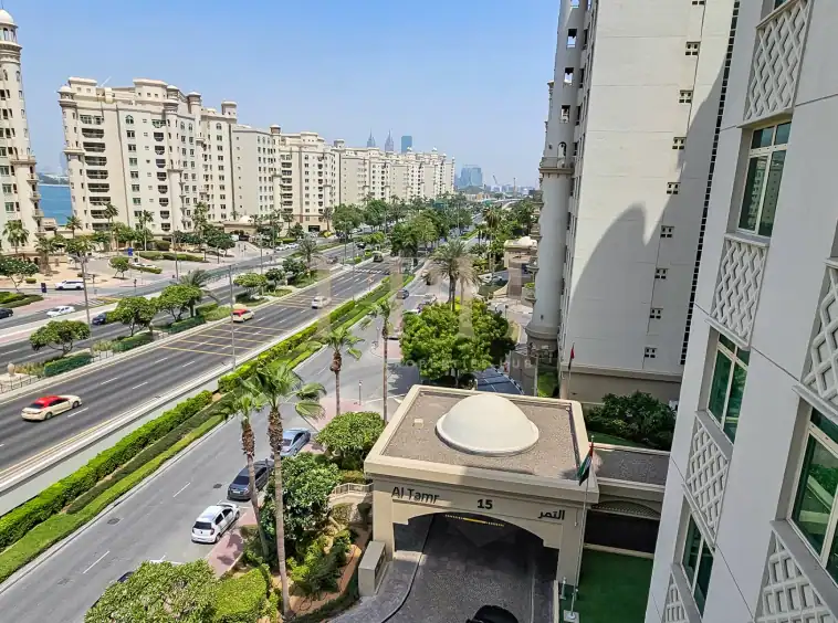 Largest Layout | Vacant | High Floor