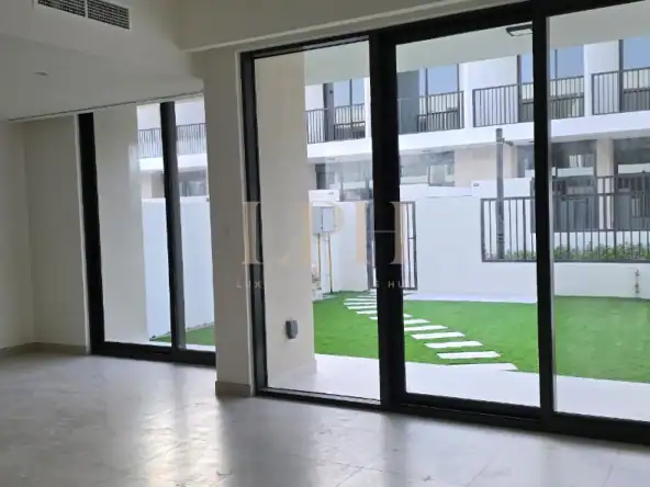 Modern Designer | Backyard | Ready Now