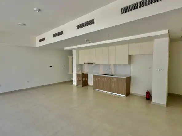 Brand New |Single Row | Close to Amenities