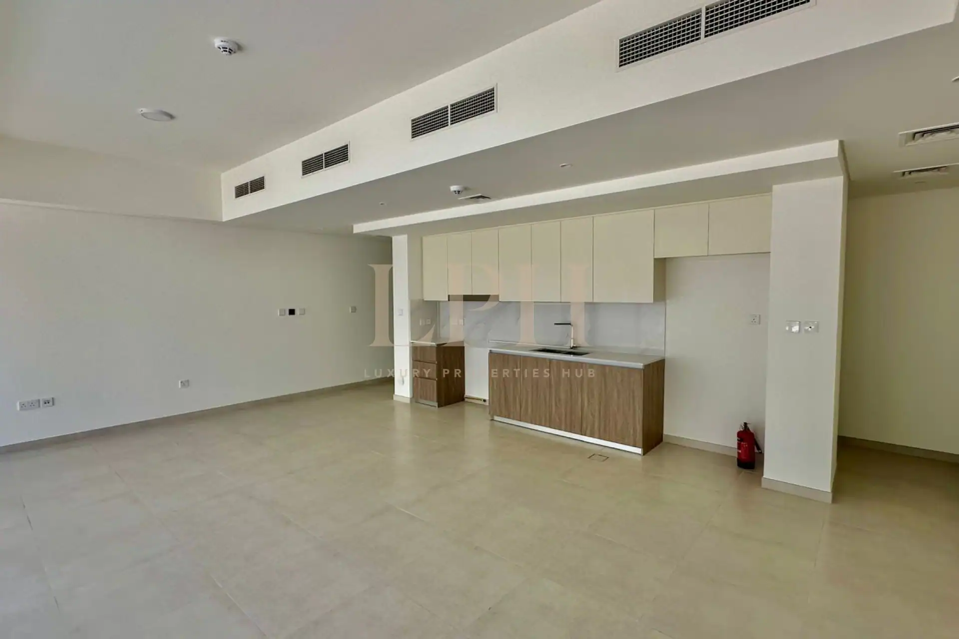 Brand New |Single Row | Close to Amenities