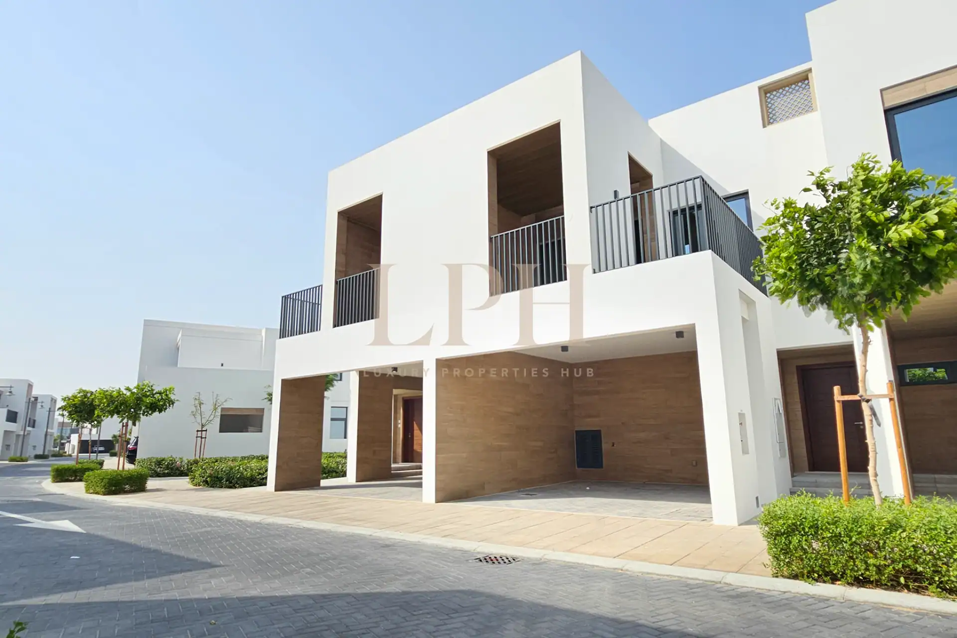 Vacant | Prime Location | Spacious