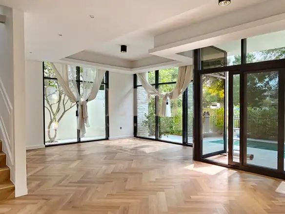 Upgraded | Single Row | Private Pool | Rented