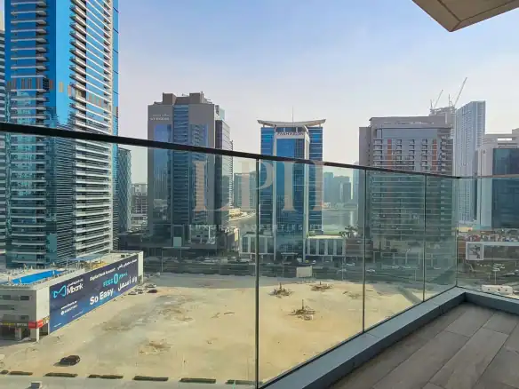 Downtown Dubai | Luxury 1BR | Open View