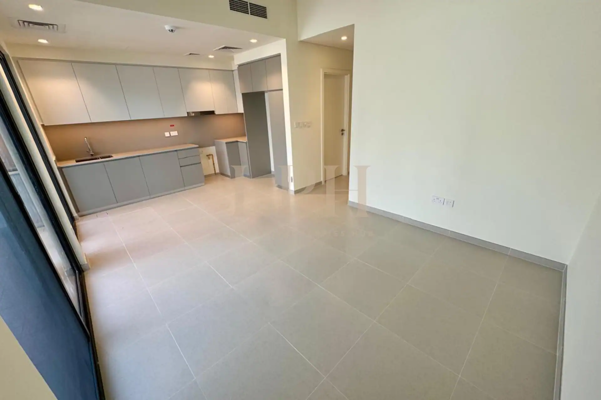 Modern Design | Golfside | Large Space