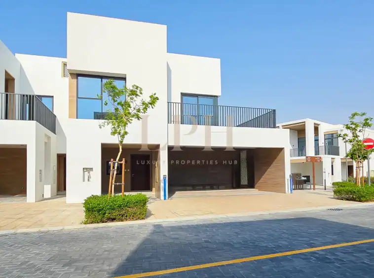 Corner Unit | Vacant | Single Row