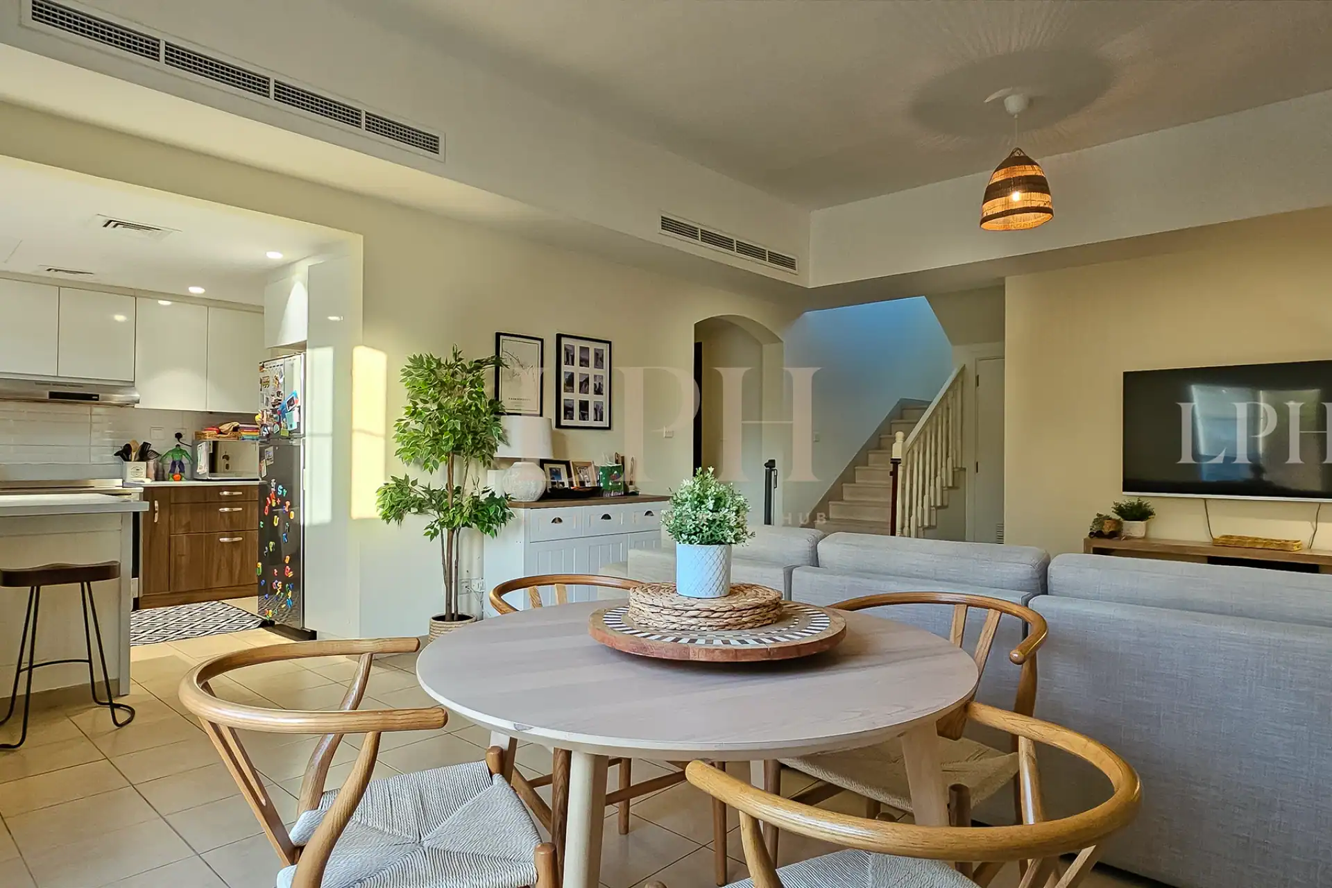 Single Row | Exclusive | Renovation Potential