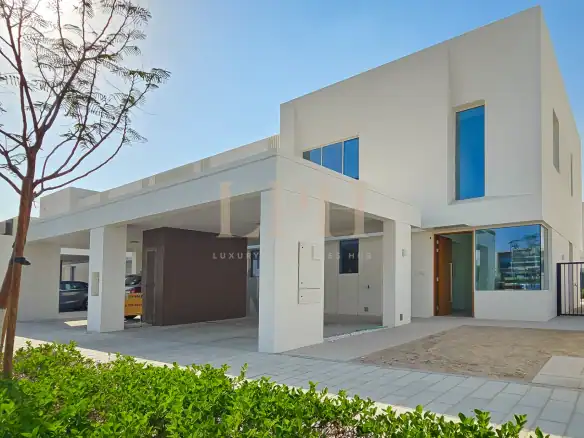 Brand New | Corner | Prime Location Near Entrance