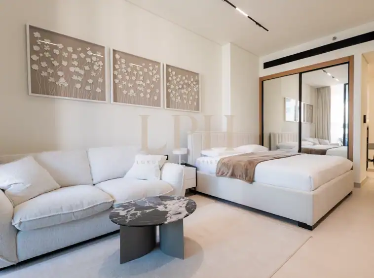 Burj Khalifa Skyline View | Vacant | Furnished